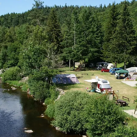 Camping Eco-responsable Du Pont De Braye Campsite Chastanier